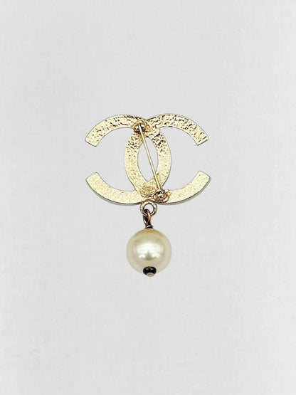 CHANEL Fashion Brooch