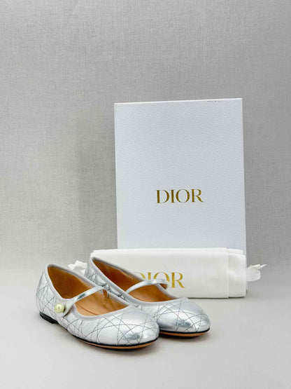 CHRISTIAN DIOR Silver Cannage Size EU 35 Ballet Flats