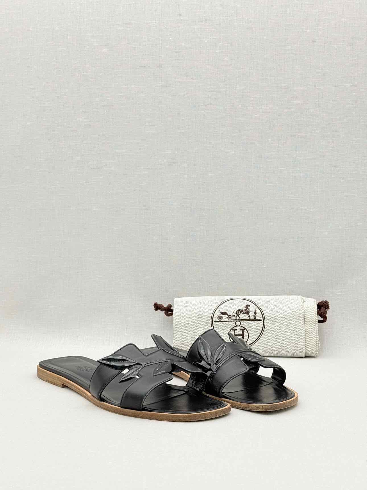 HERMES ORAN Black Size EU 40 Flats