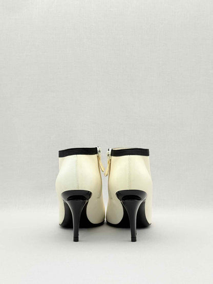 CHANEL Cream & Black Size EU 37.5 Ankle Boots