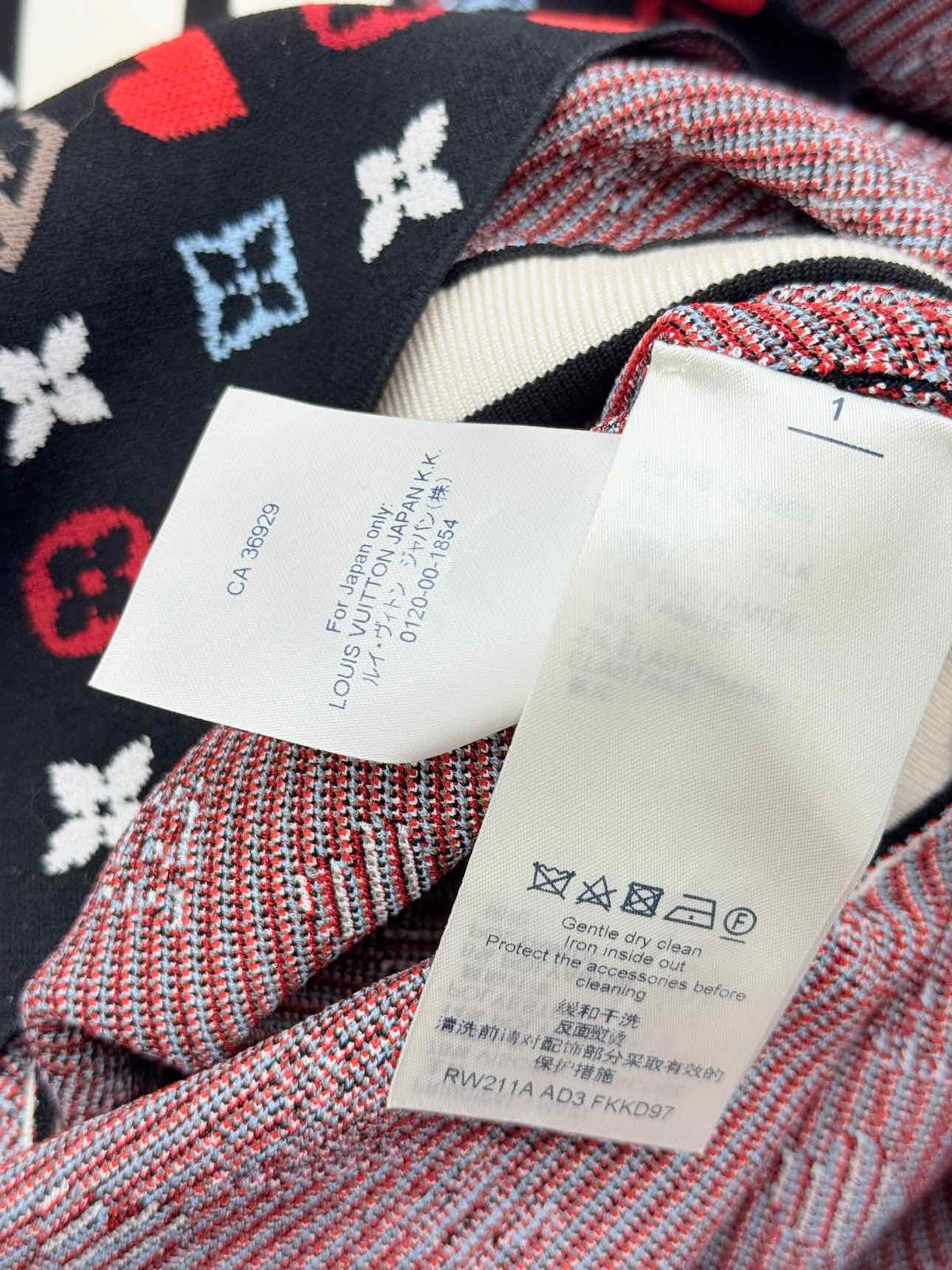 LOUIS VUITTON Size Small Knee Length Dress