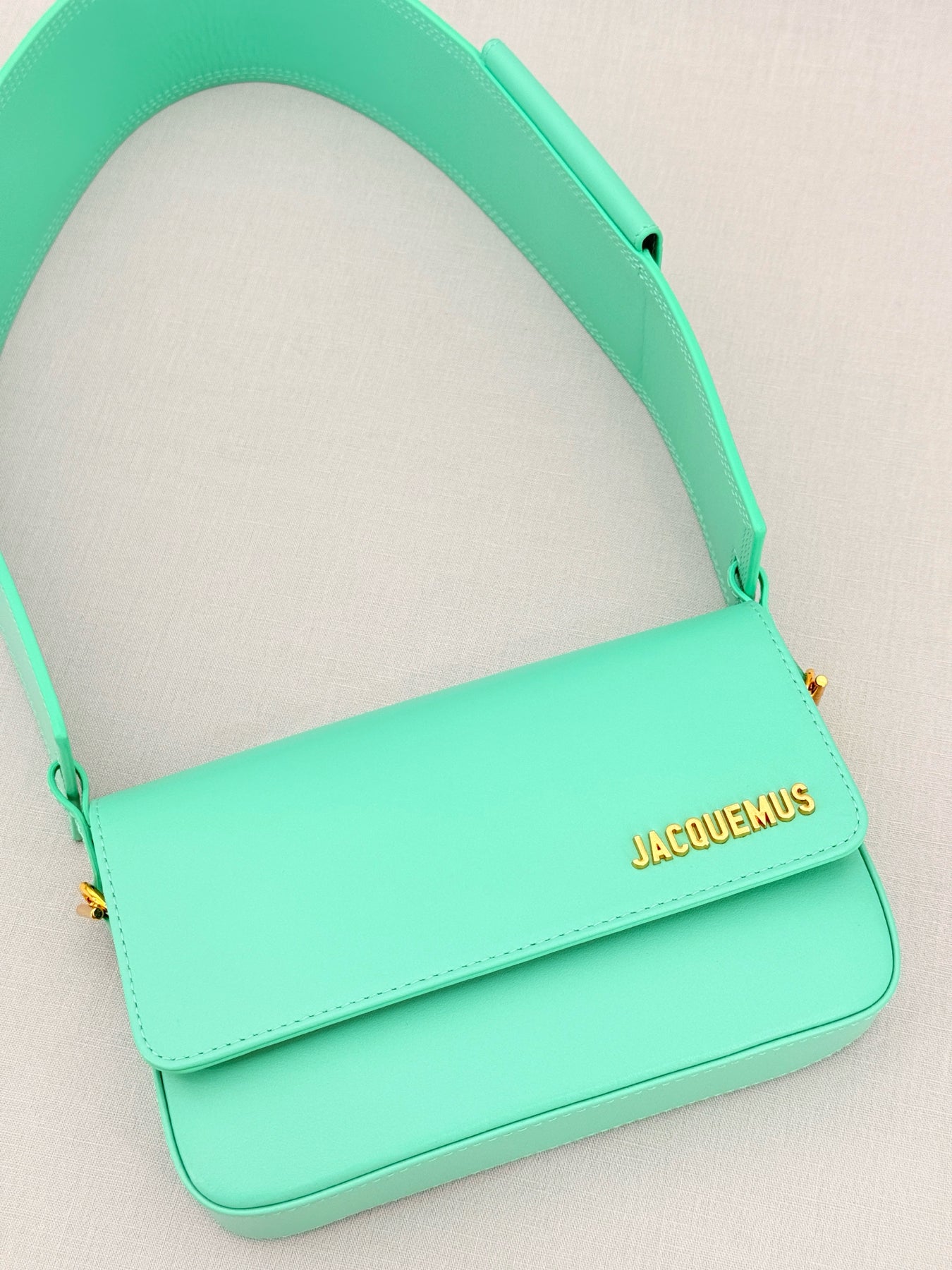 JACQUEMUS Le Carinu Turquoise Shoulder Bag