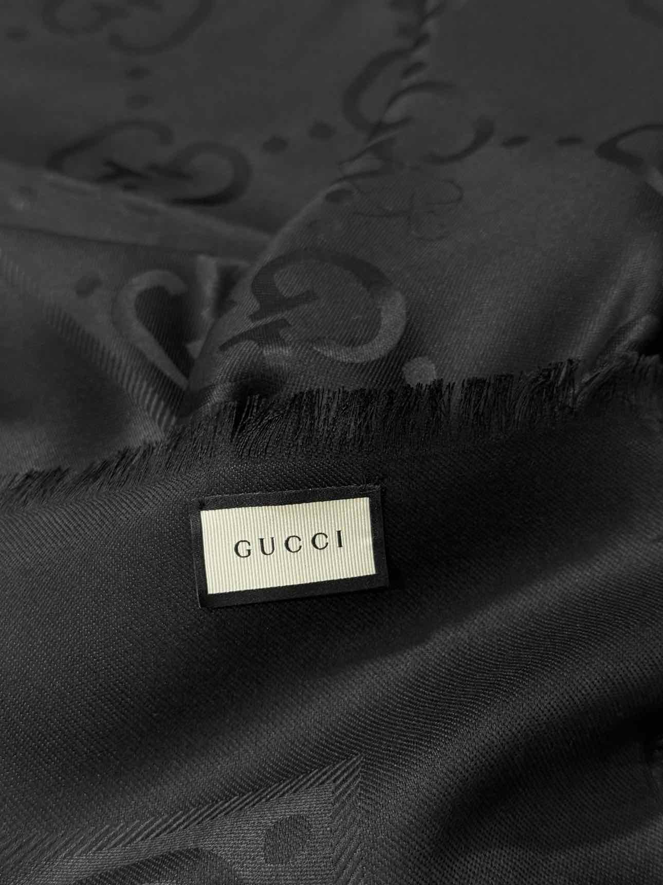 GUCCI Black Shawl