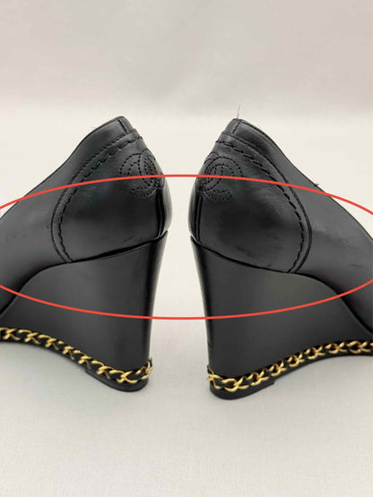 CHANEL Black Size EU 37 Wedges