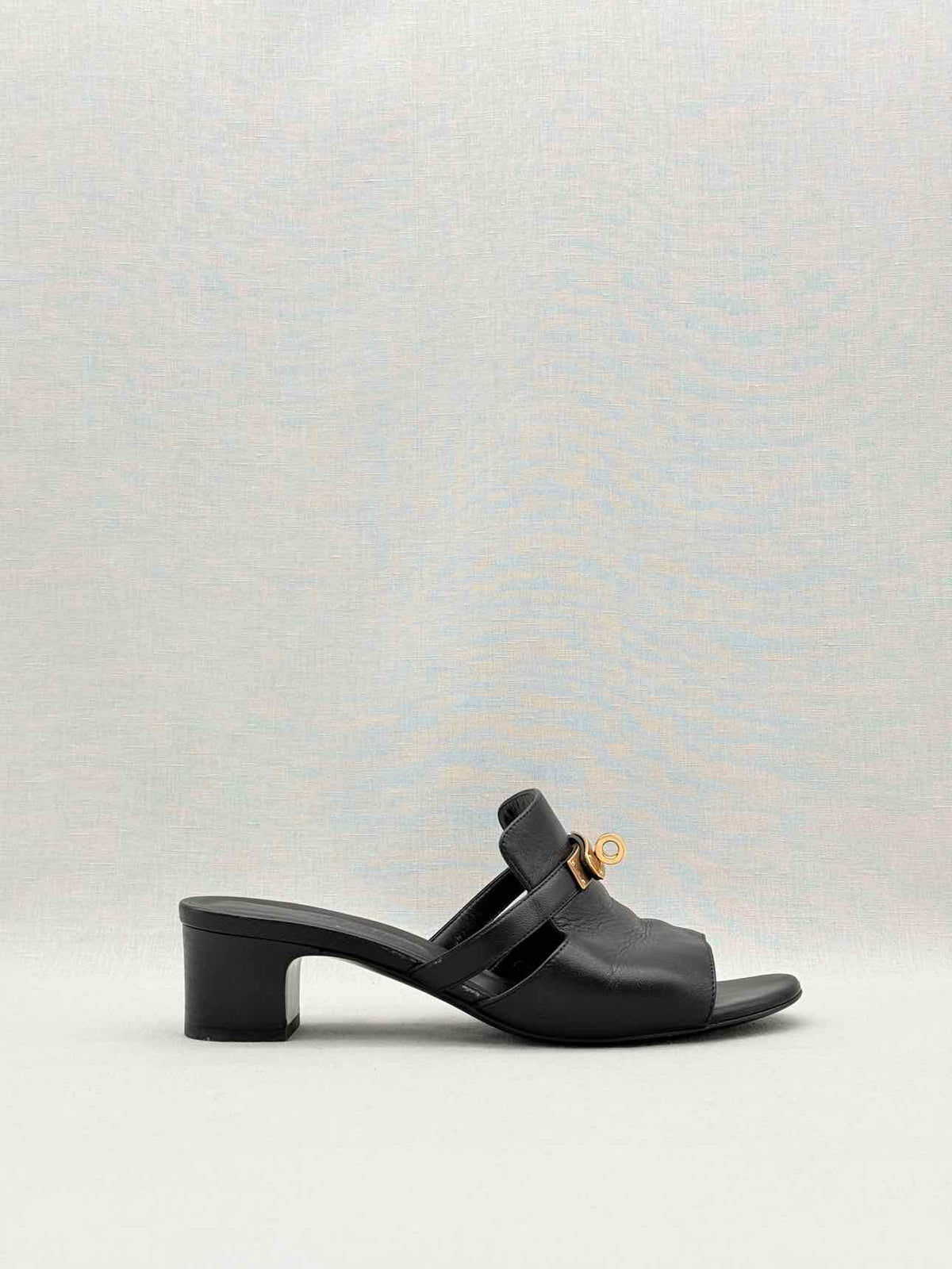 HERMES Candy Black Size EU 38 Mules