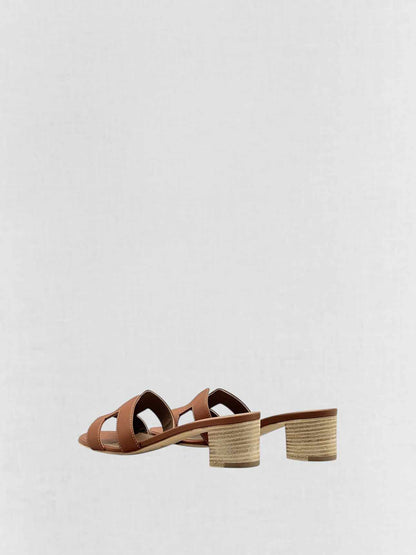 HERMES Oasis Gold Size EU 36 Heeled Sandals