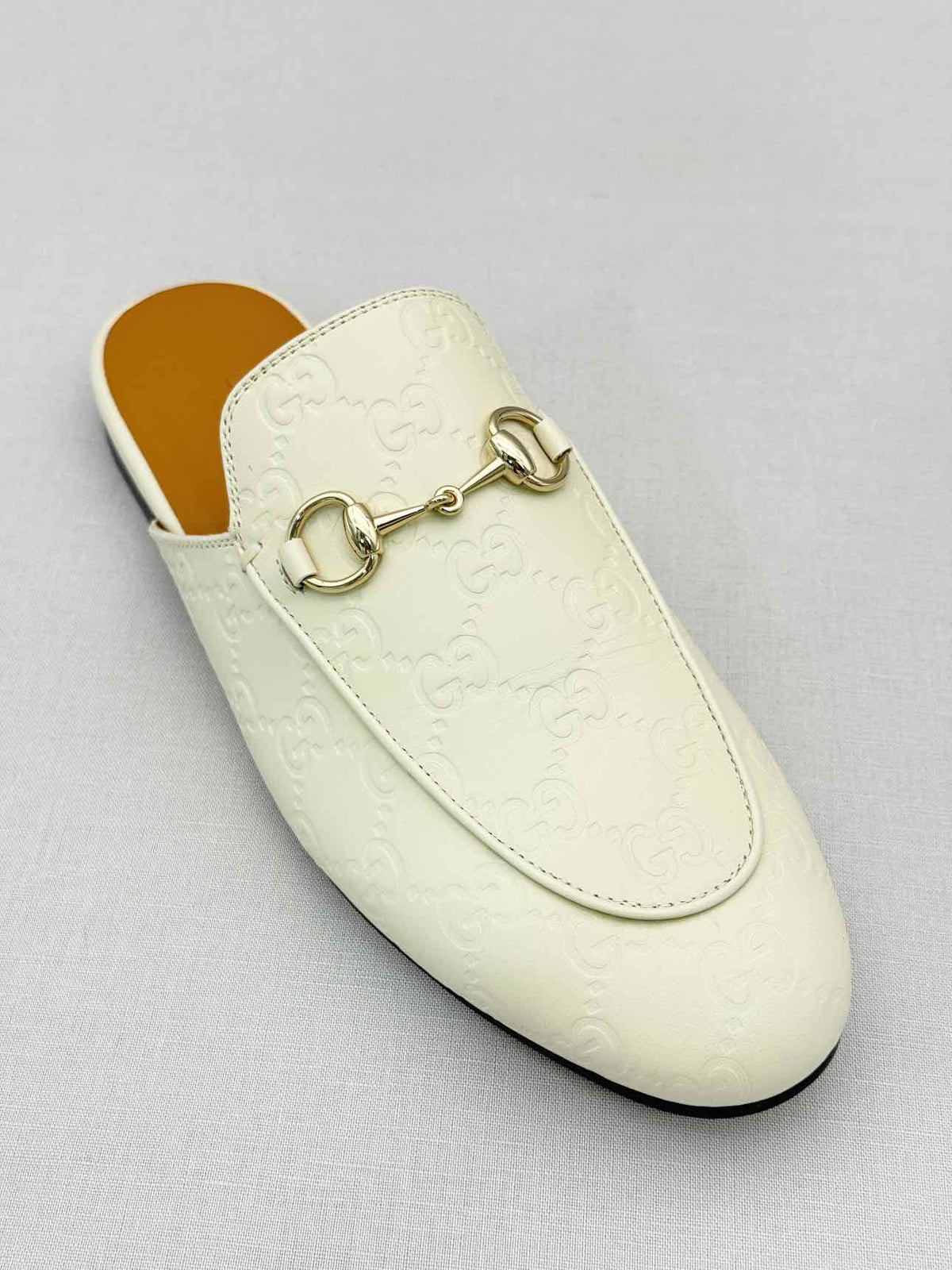 GUCCI Horsebit White GG Embossed Size EU 37.5 Mules
