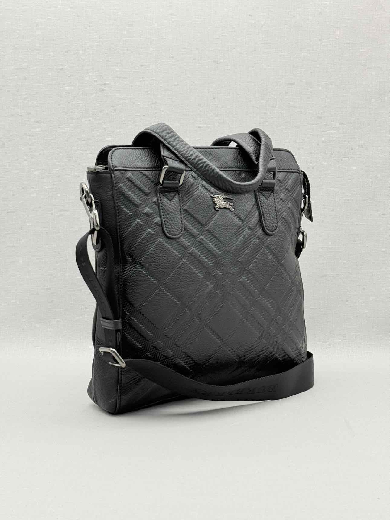 BURBERRY Black Quilted Messenger