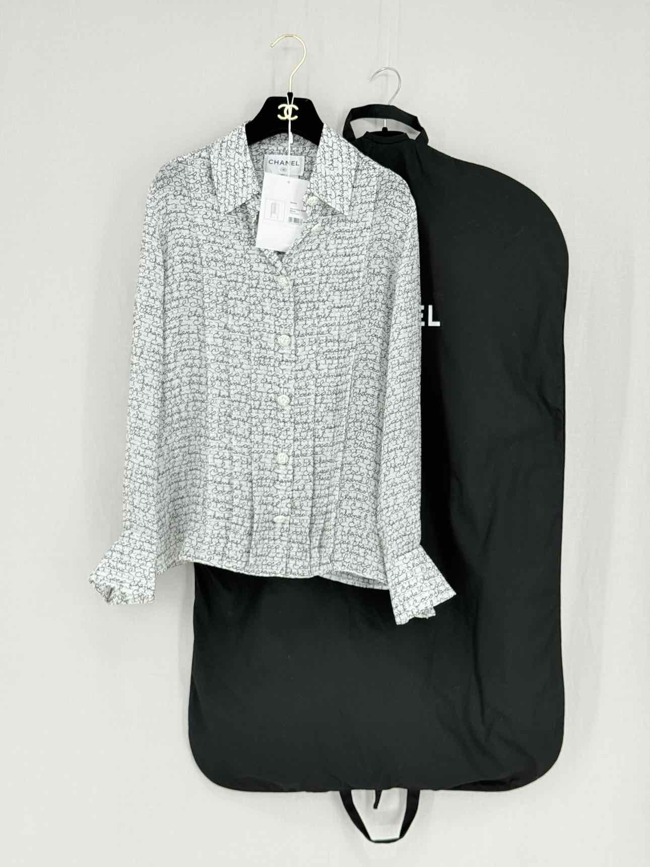CHANEL Black & White Print Size US 8 Shirt