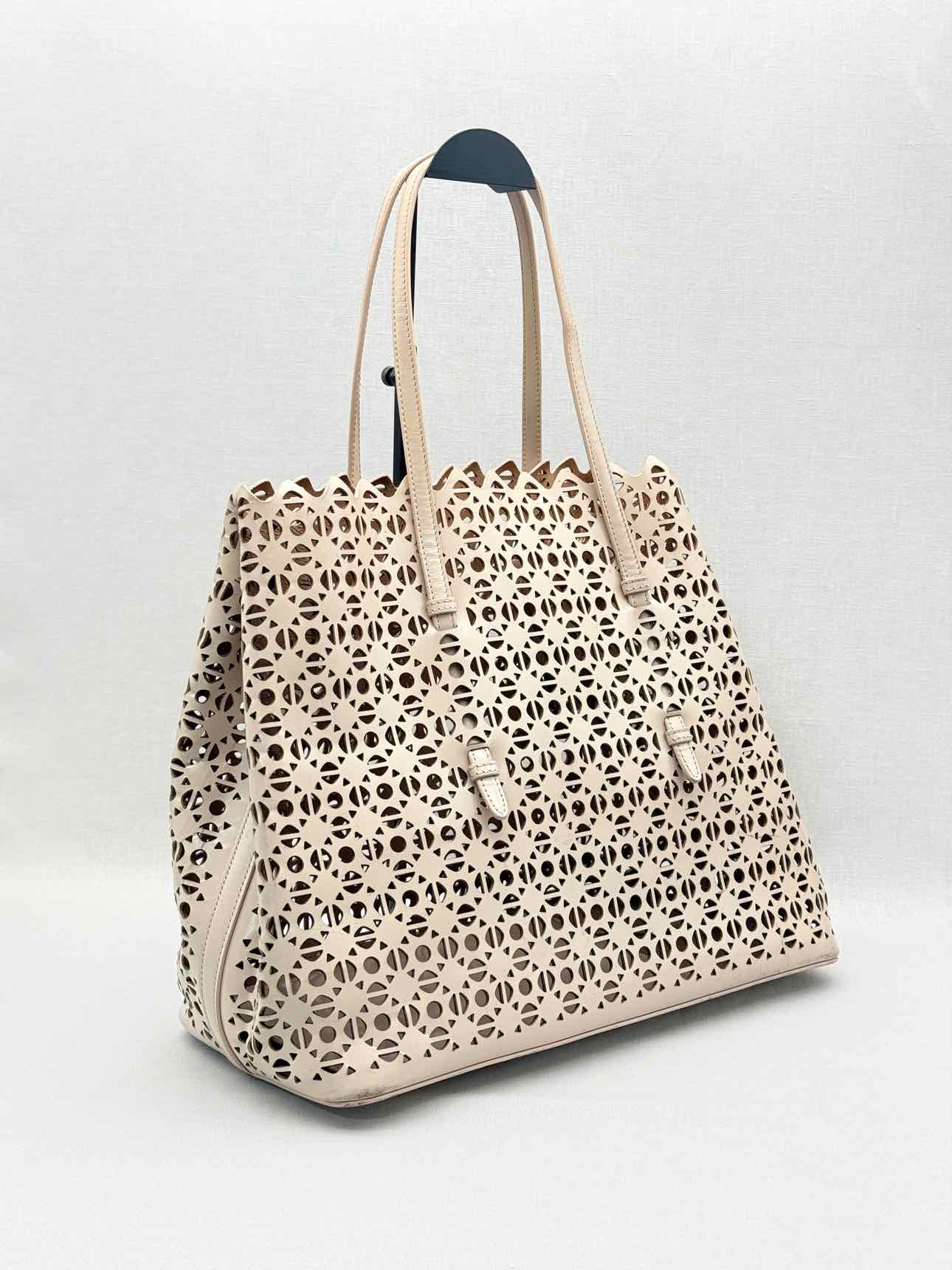 ALAIA Mina 25 Beige Tote Bag