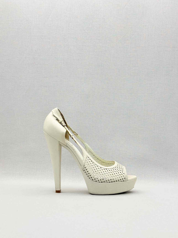 YSL Off-white Perforated Size EU 39.5 Pumps