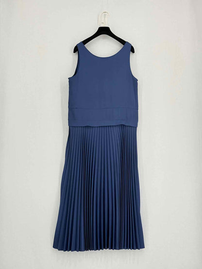 THEORY Navy Blue Pleated Size Medium Midi Dress