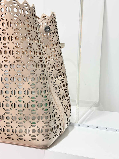 ALAIA Mina 25 Beige Tote Bag
