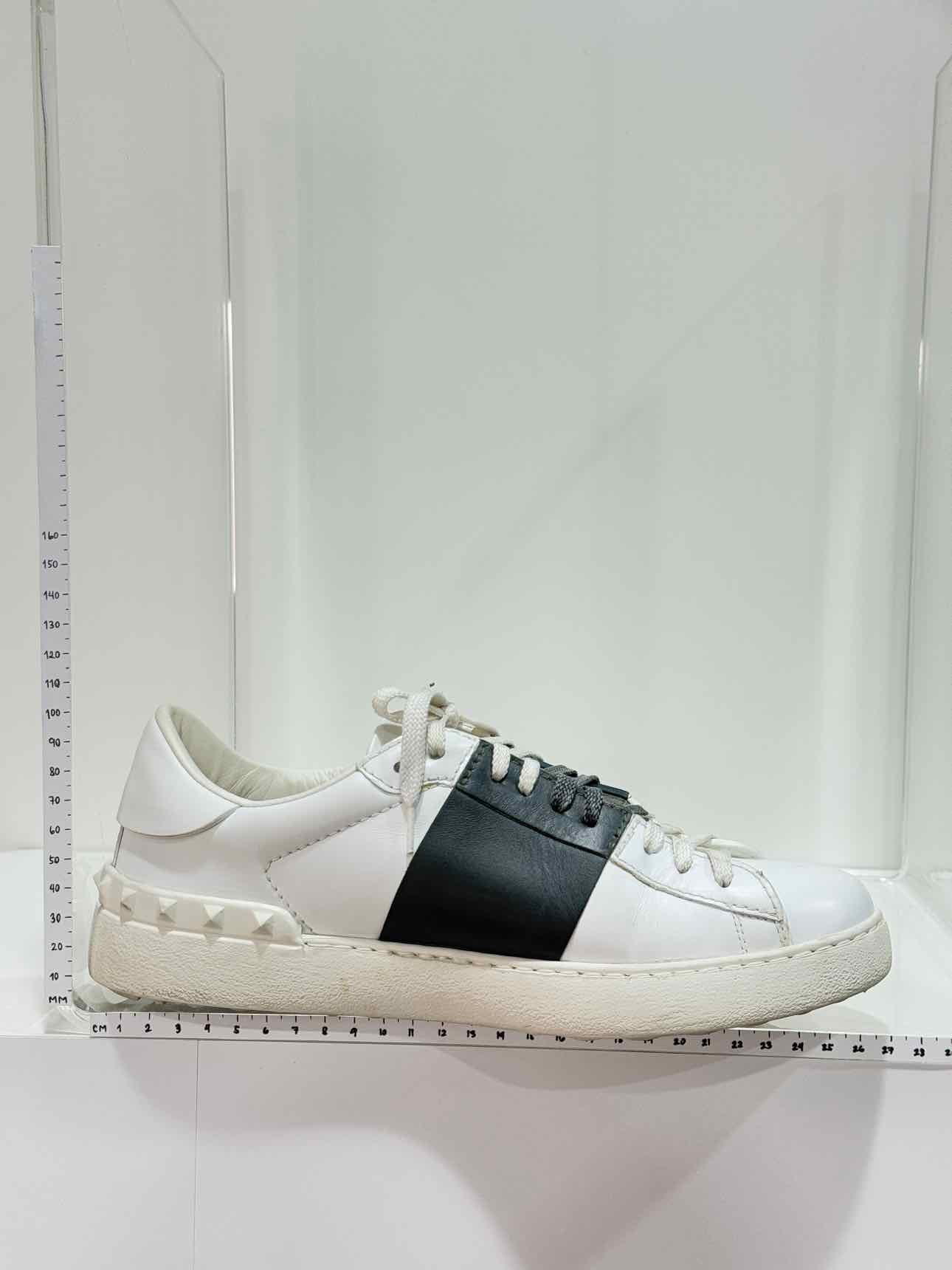 VALENTINO GARAVANI White & Black Size EU 39 Sneakers