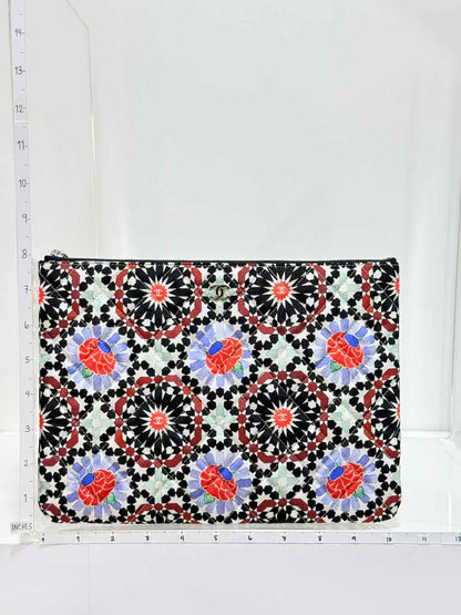 CHANEL White Multicolor Floral Print Pouch