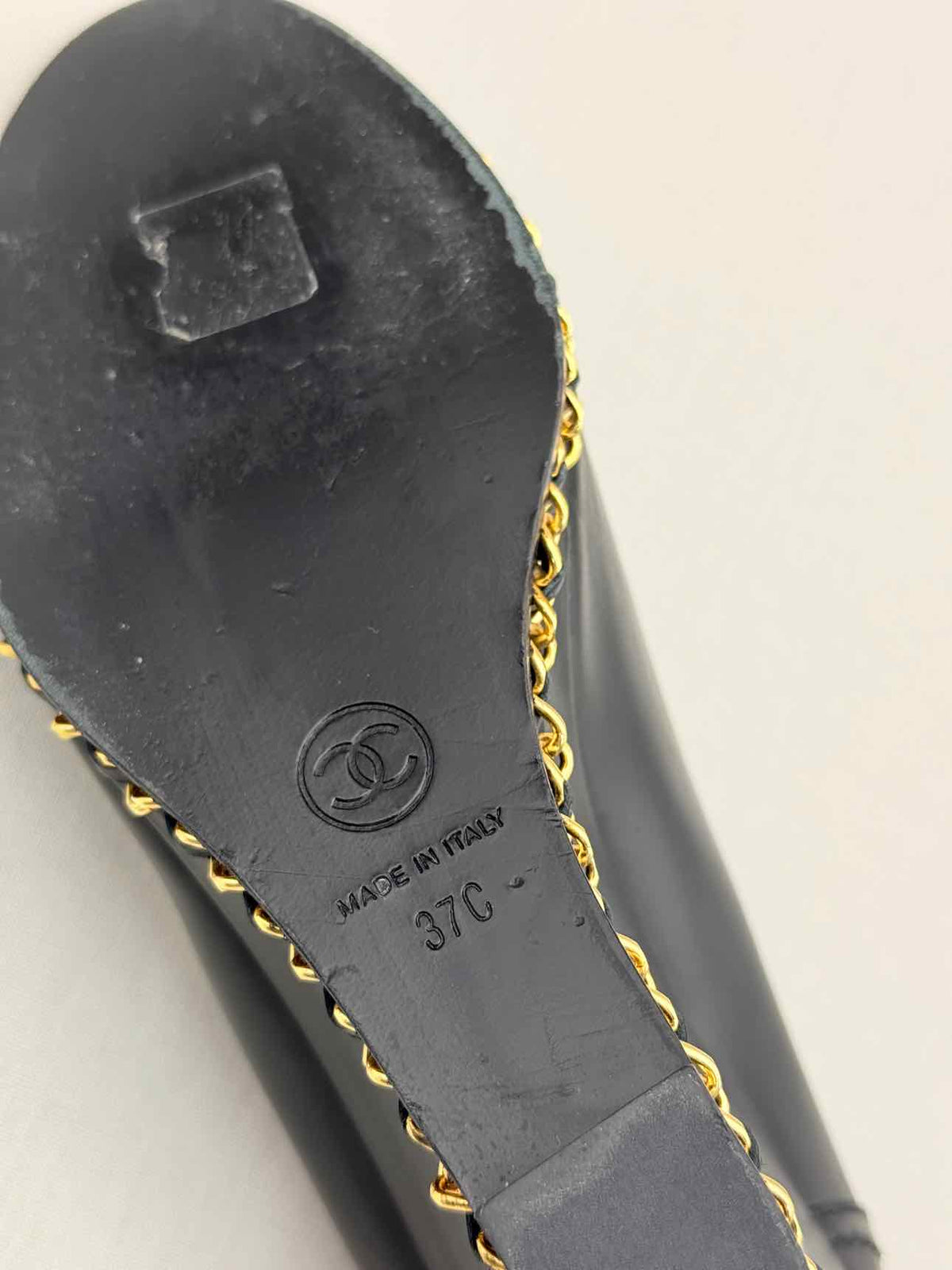 CHANEL Black Size EU 37 Wedges