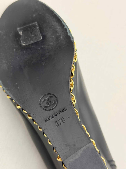 CHANEL Black Size EU 37 Wedges