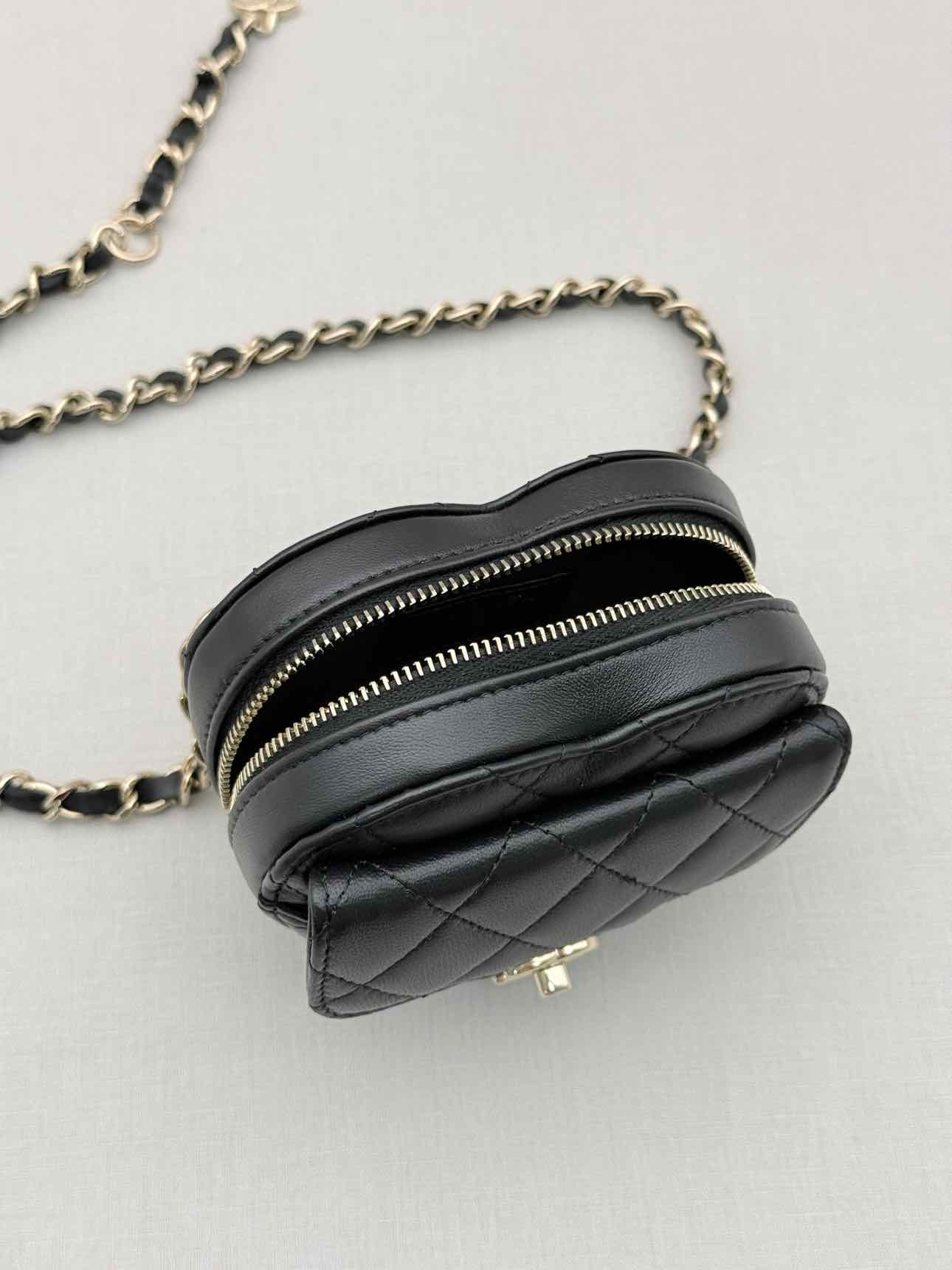 CHANEL CC in Love Heart Black Quilted Belt Bag