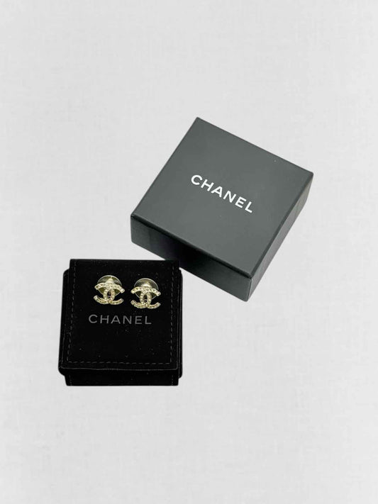 CHANEL Fashion Earrings