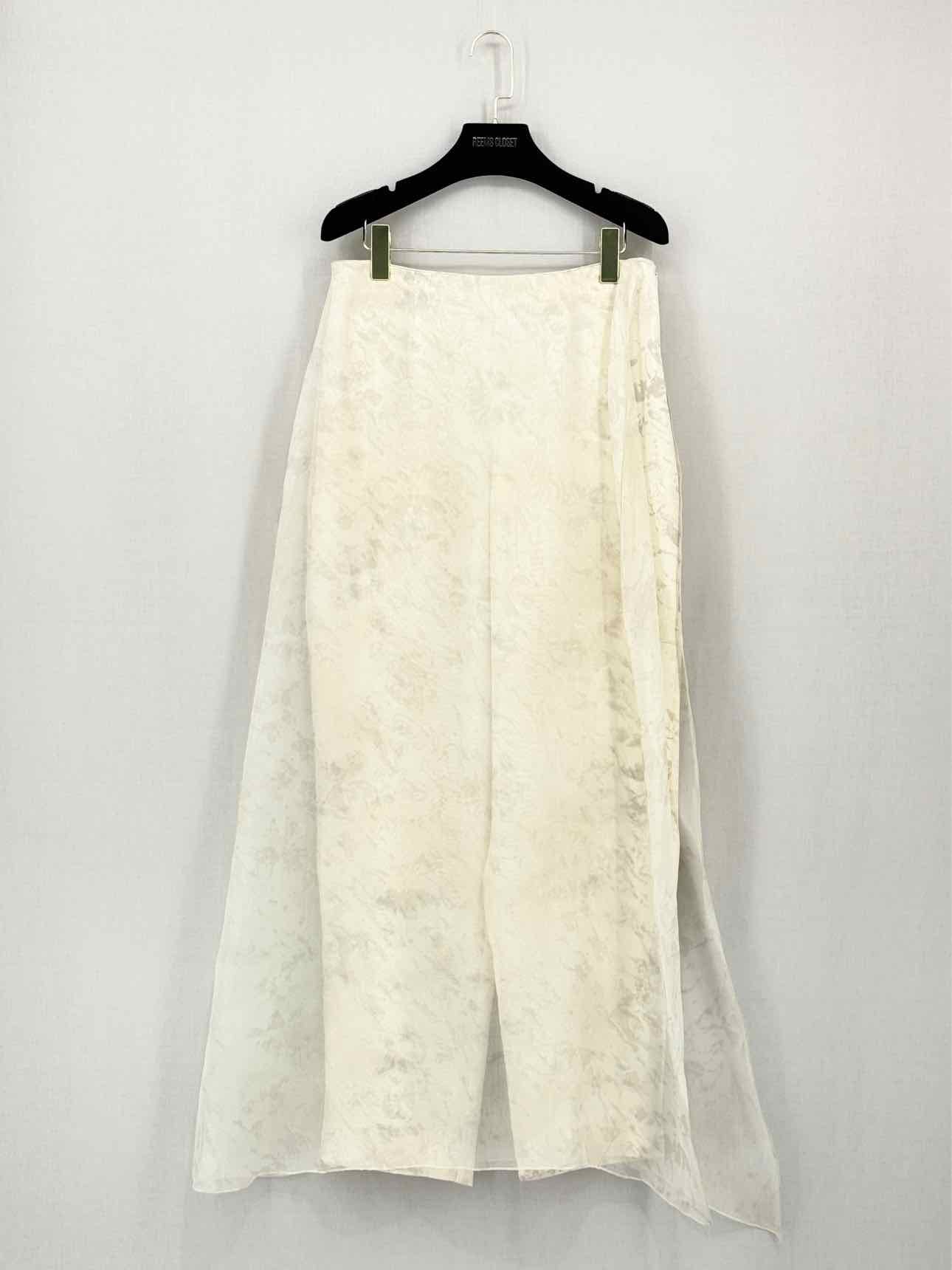 GIORGIO ARMANI Cream Jacquard Size US 8 Outfit Set