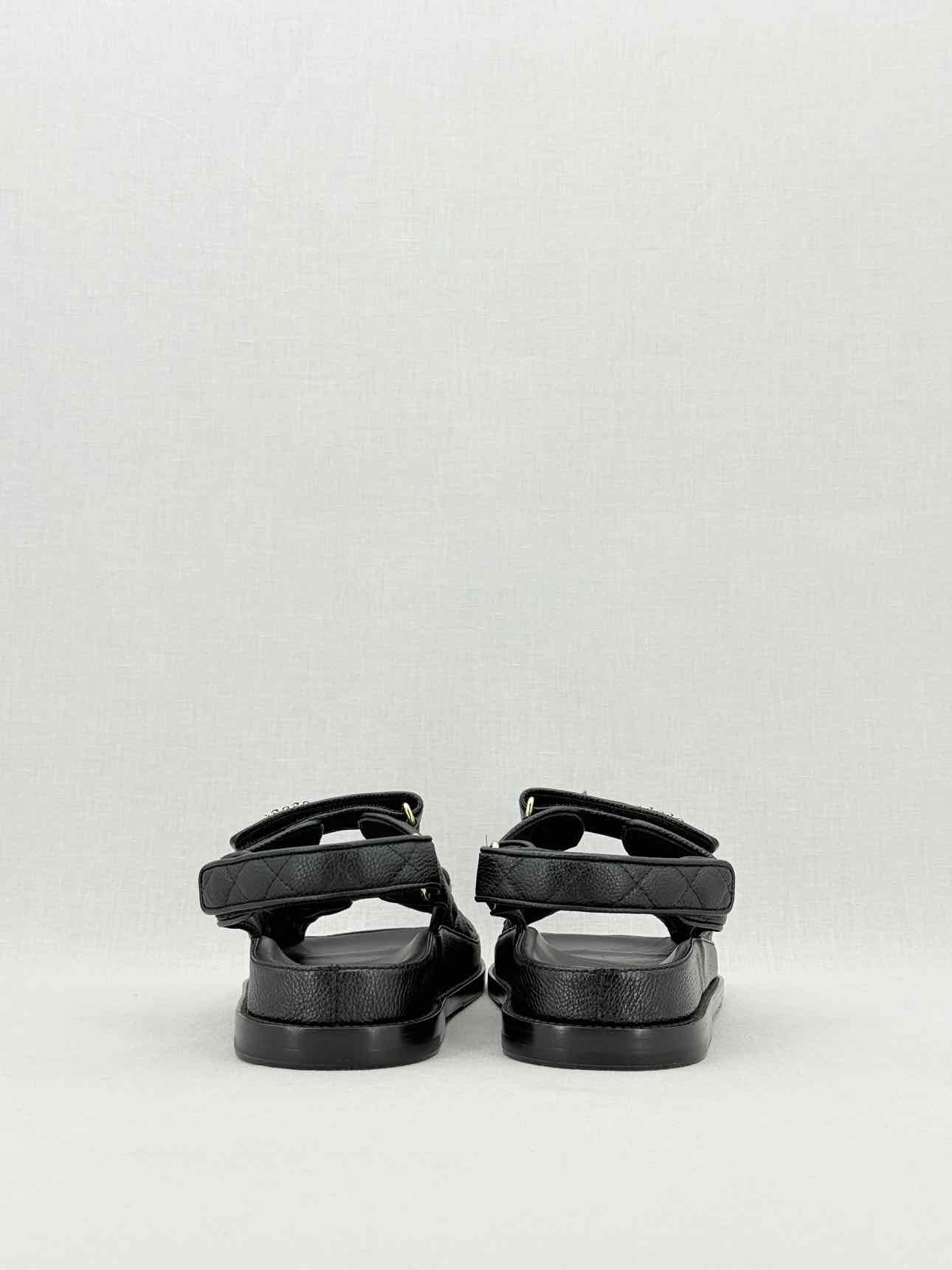 CHANEL Dad Black Quilted Size EU 39 Sandals