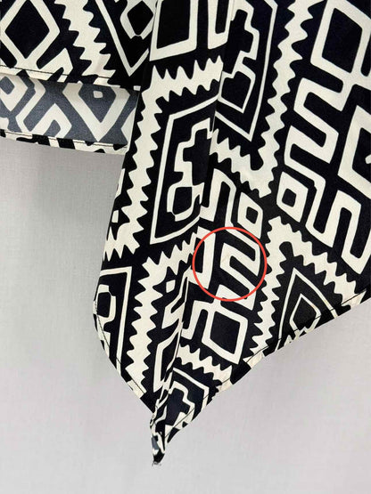 ELISABETTA FRANCHI Black & White Printed Size US 6 Top