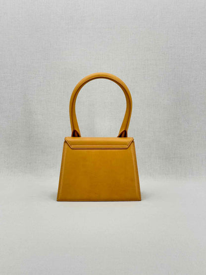 JACQUEMUS Le Chiquito Camel Top Handle