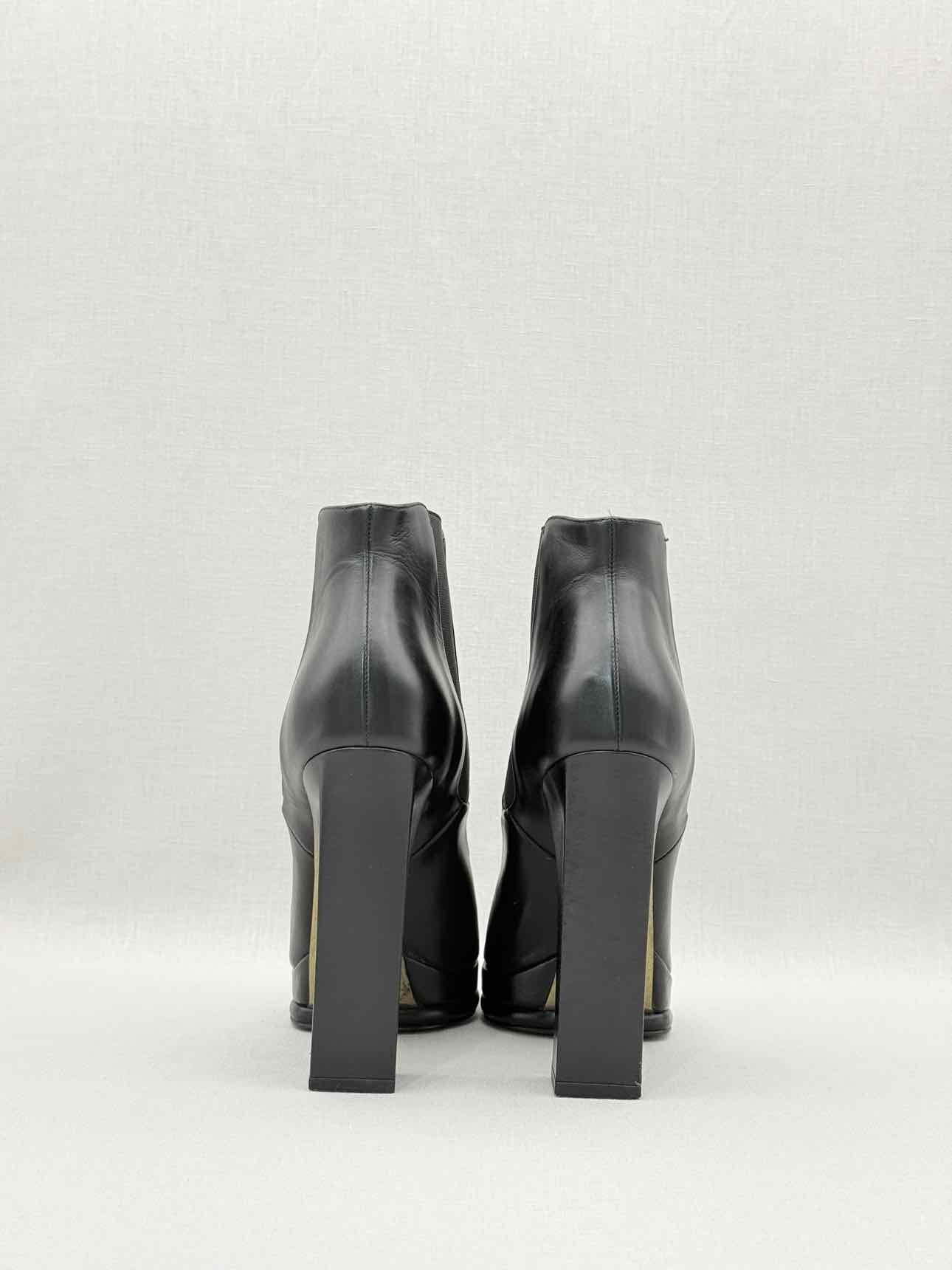 CHANEL Chelsea Black Size EU 39.5 Ankle Boots