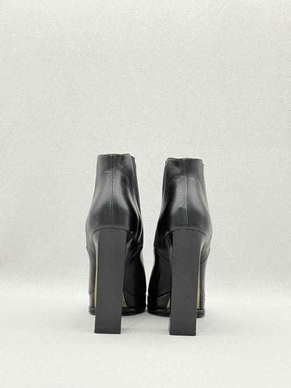 CHANEL Chelsea Black Size EU 39.5 Ankle Boots