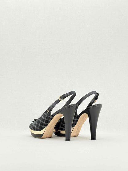 CHANEL Black Size EU 39 Slingbacks