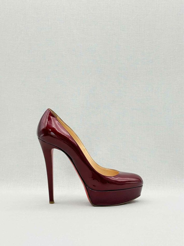 CHRISTIAN LOUBOUTIN Bianca Burgundy Size EU 38.5 Pumps