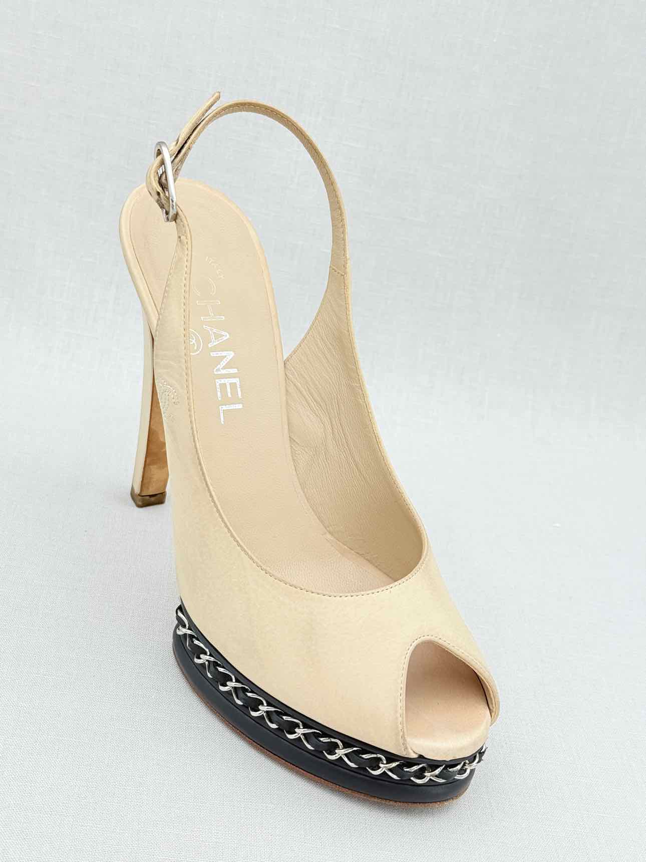 CHANEL Beige Size EU 38 Slingbacks