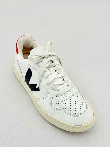 VEJA V-10 White Size EU 38 Sneakers