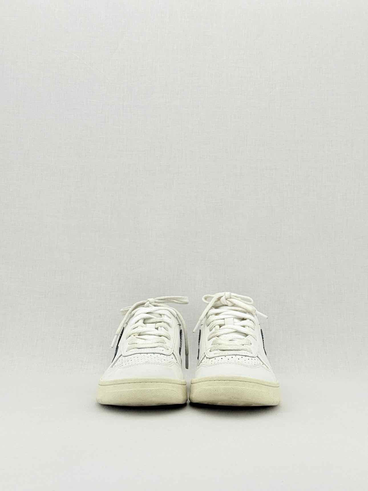 VEJA V-10 White Size EU 38 Sneakers
