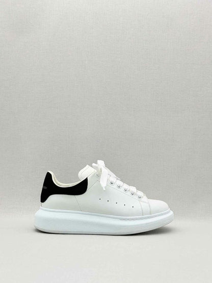 ALEXANDER MCQUEEN White & Black Size EU 39 Sneakers