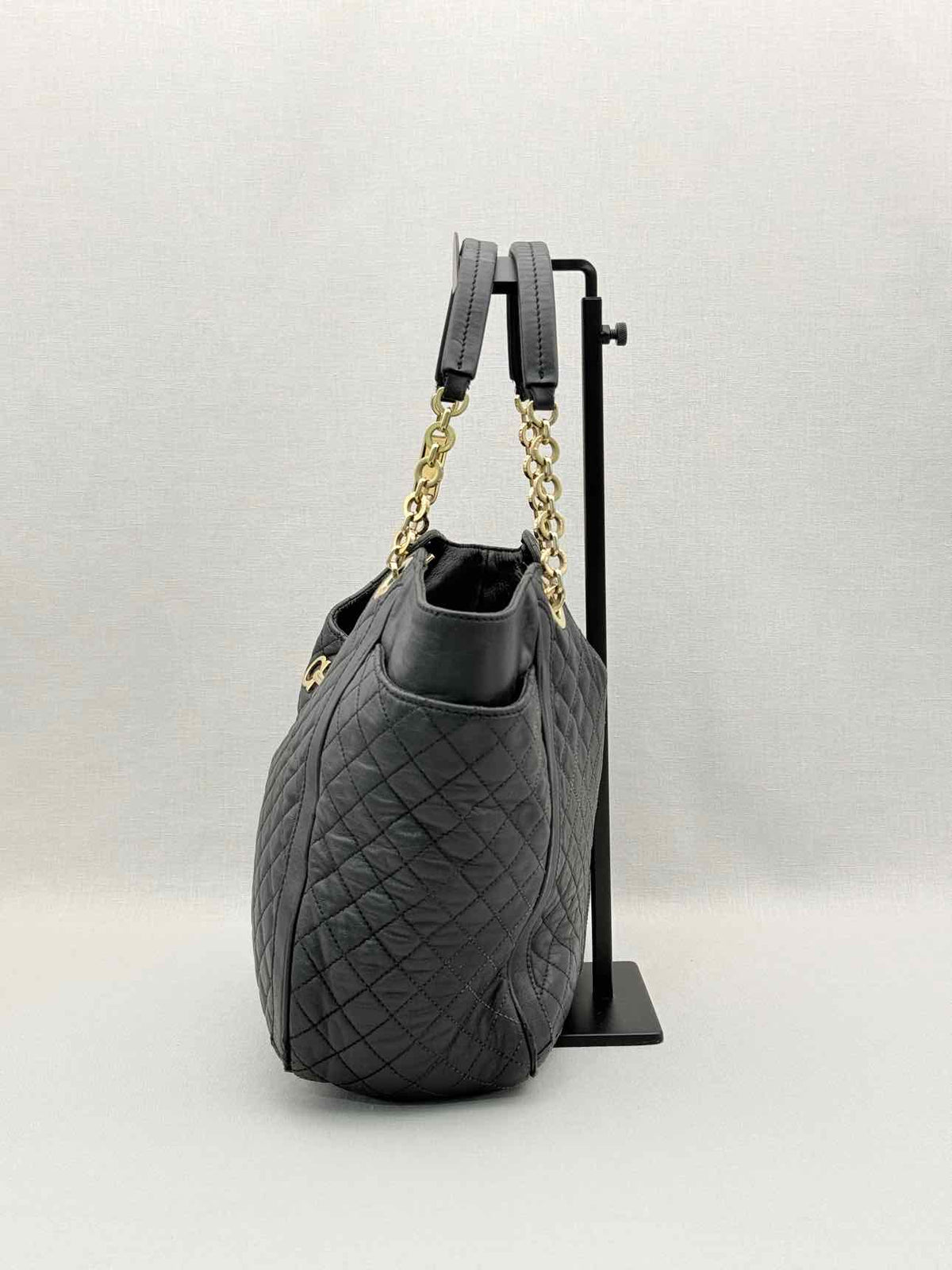 SALVATORE FERRAGAMO Betulla Chain Black Tote Bag