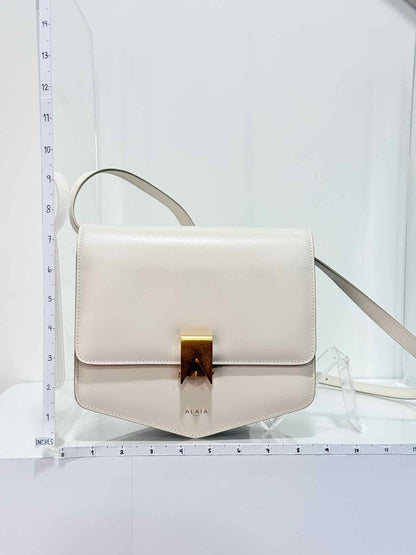 ALAIA Le Papa Off-white Shoulder Bag