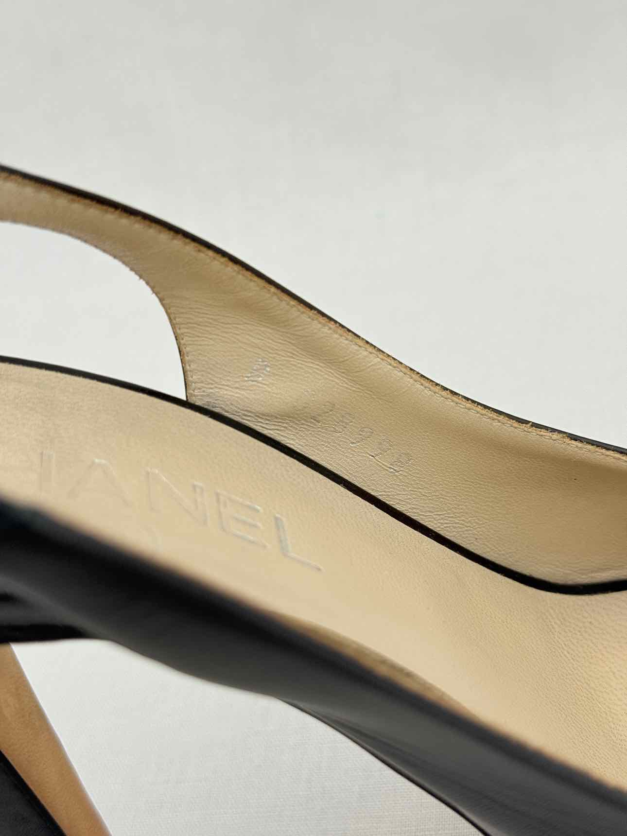 CHANEL Black Size EU 38 Slingbacks