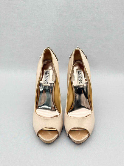 BADGLEY MISCHKA Beige Size EU 38.5 Pumps