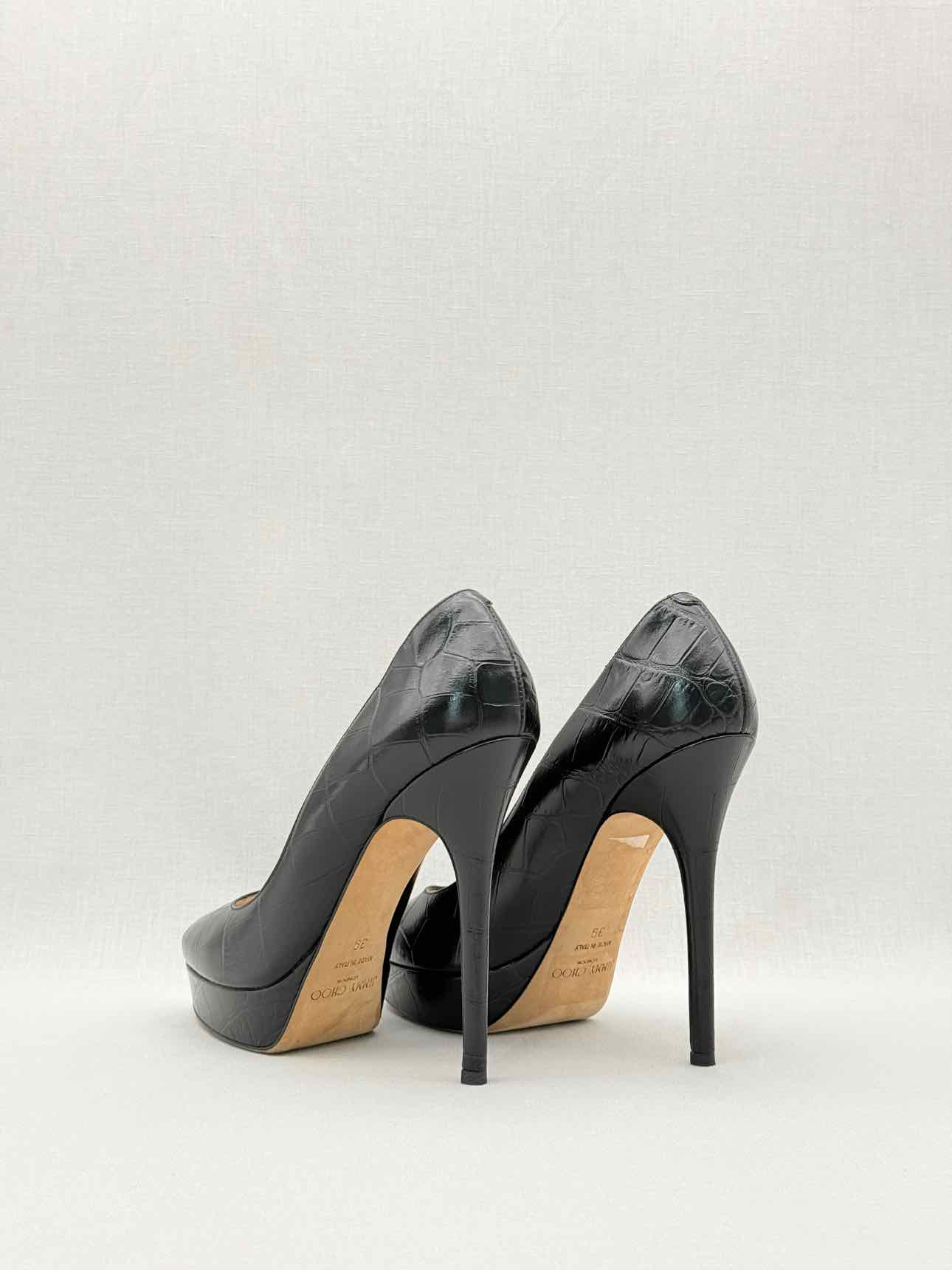 JIMMY CHOO Black Croc Embossed Size EU 39 Pumps