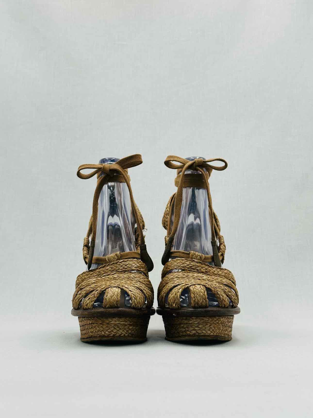 BOTTEGA VENETA Raffia Beige Size EU 38 Wedges