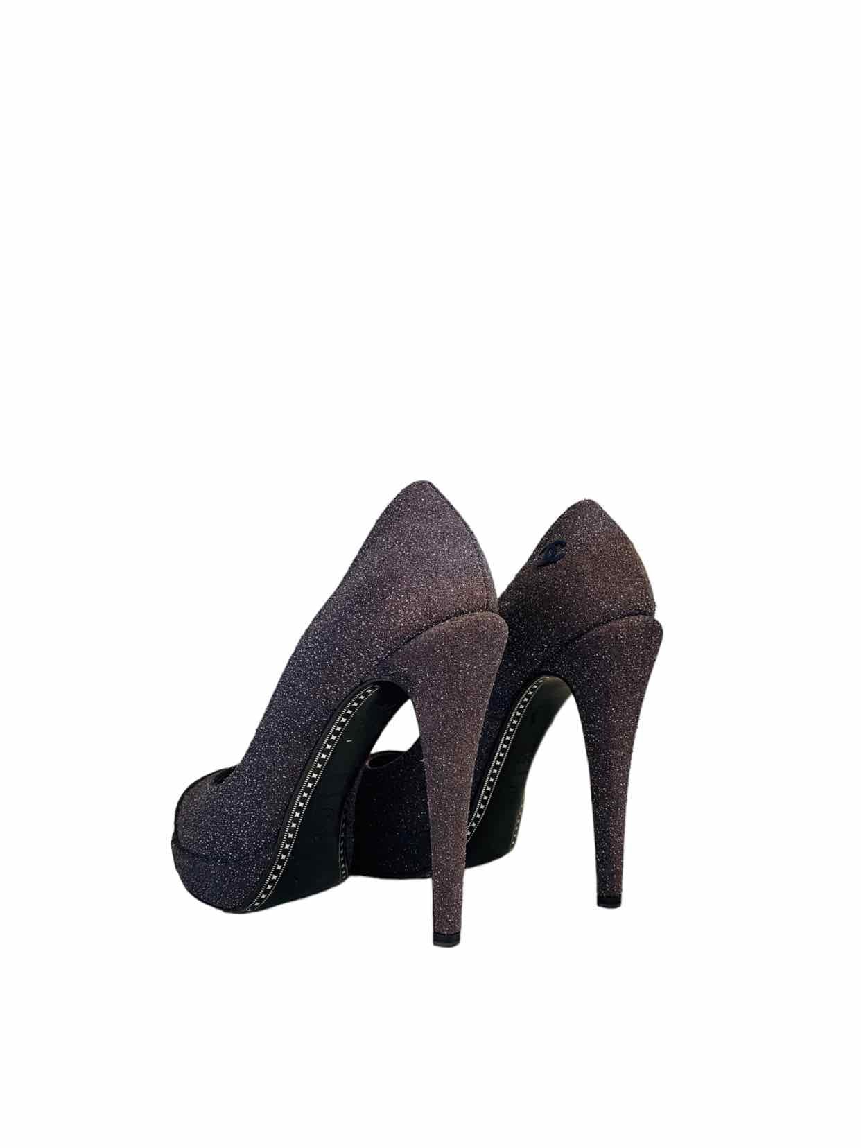 CHANEL Blue & Green Cap Toe Pumps 38.5