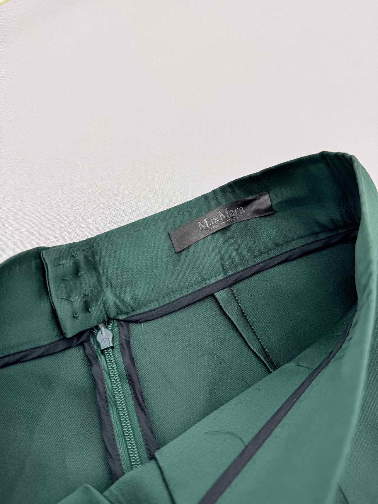 MAX MARA Green Pleated Size US 4 Knee Length Skirt