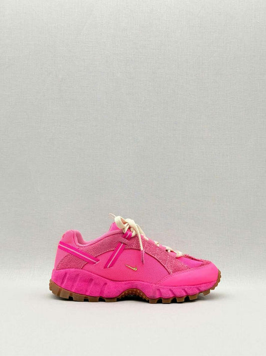 NIKE Air Humara LX Pink Size EU 36.5 Sneakers