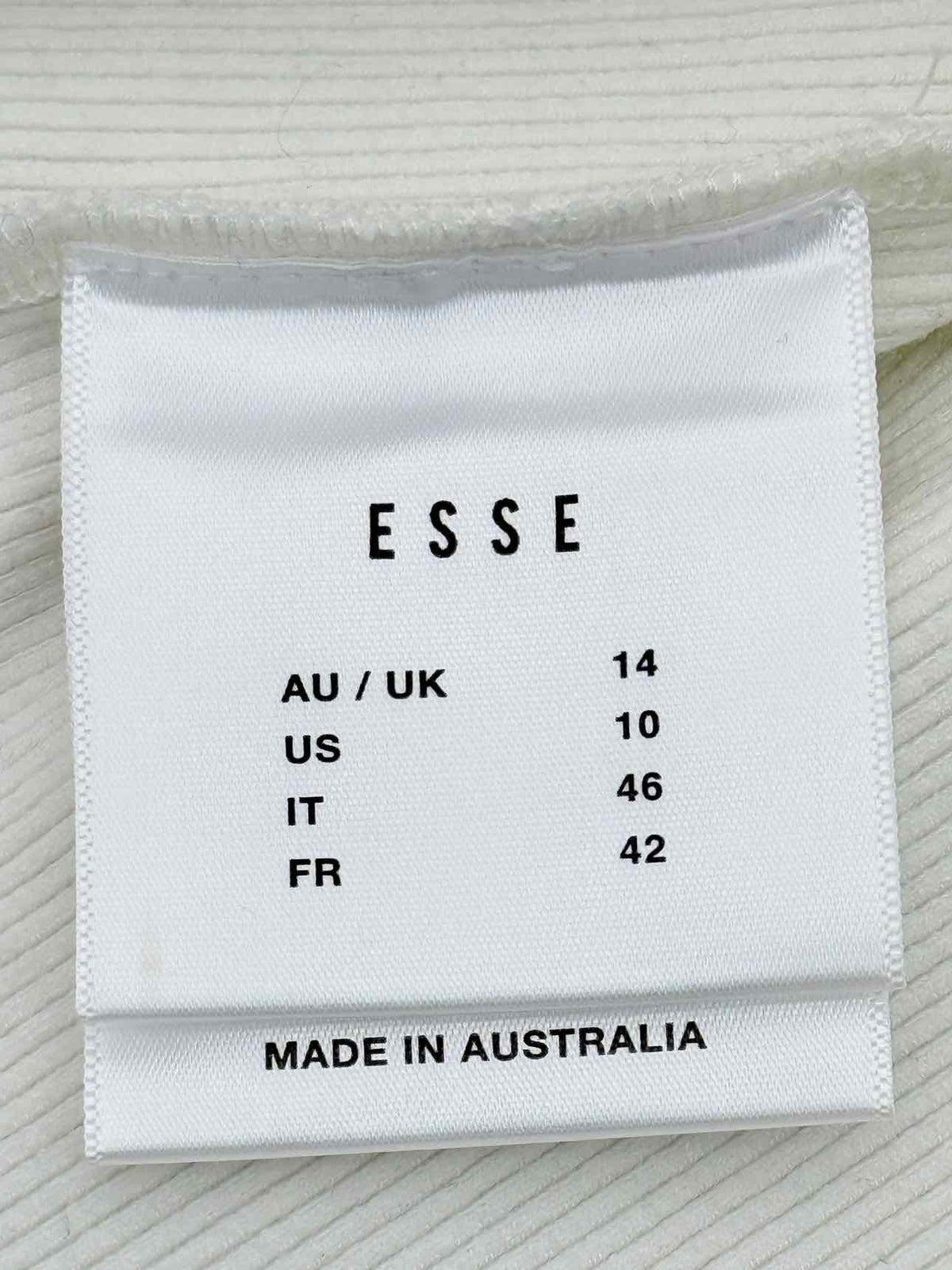 ESSE White Ribbed Size US 10 Tank Top