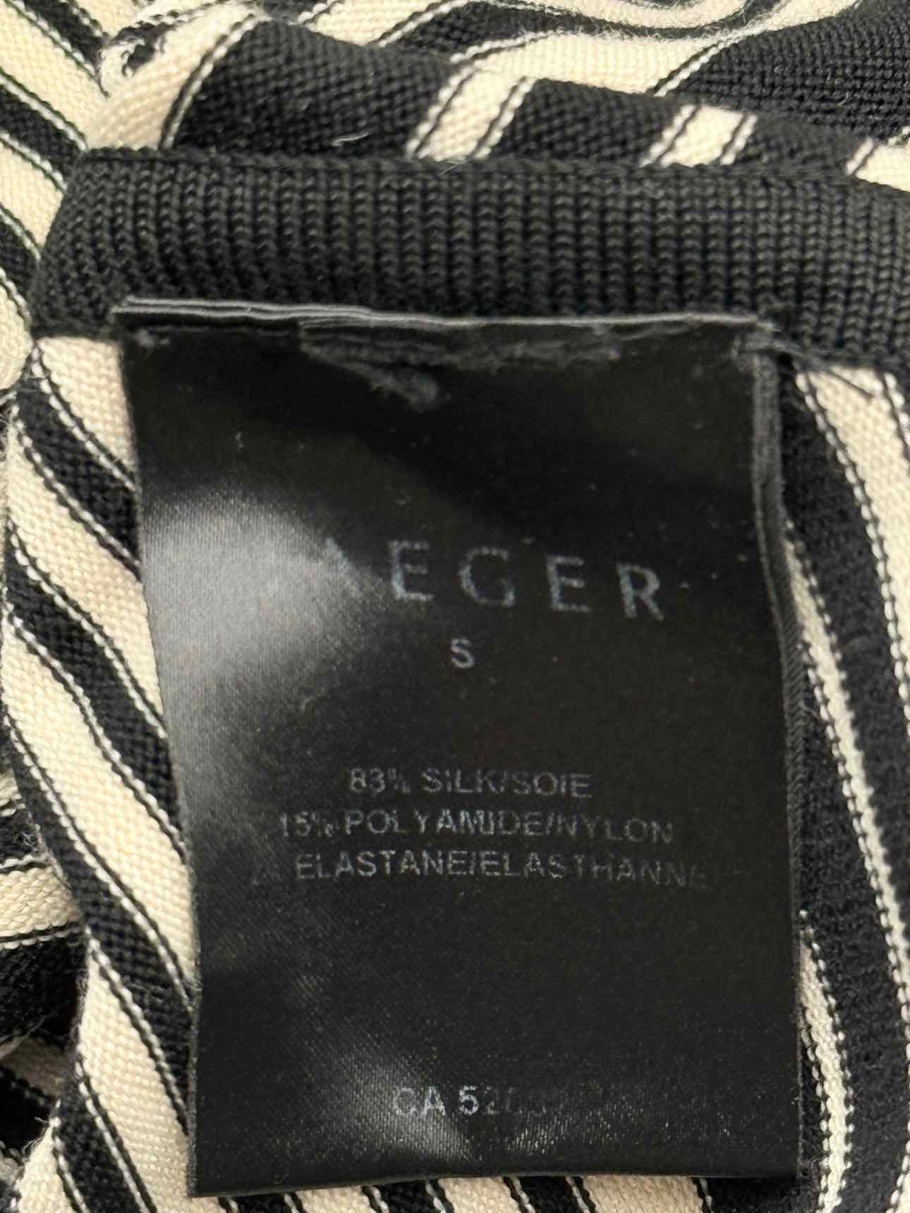 JAEGER Black & White Chevron Print Size Small Top