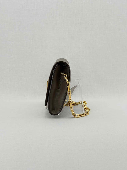 LOUIS VUITTON Chain Louise Taupe Clutch