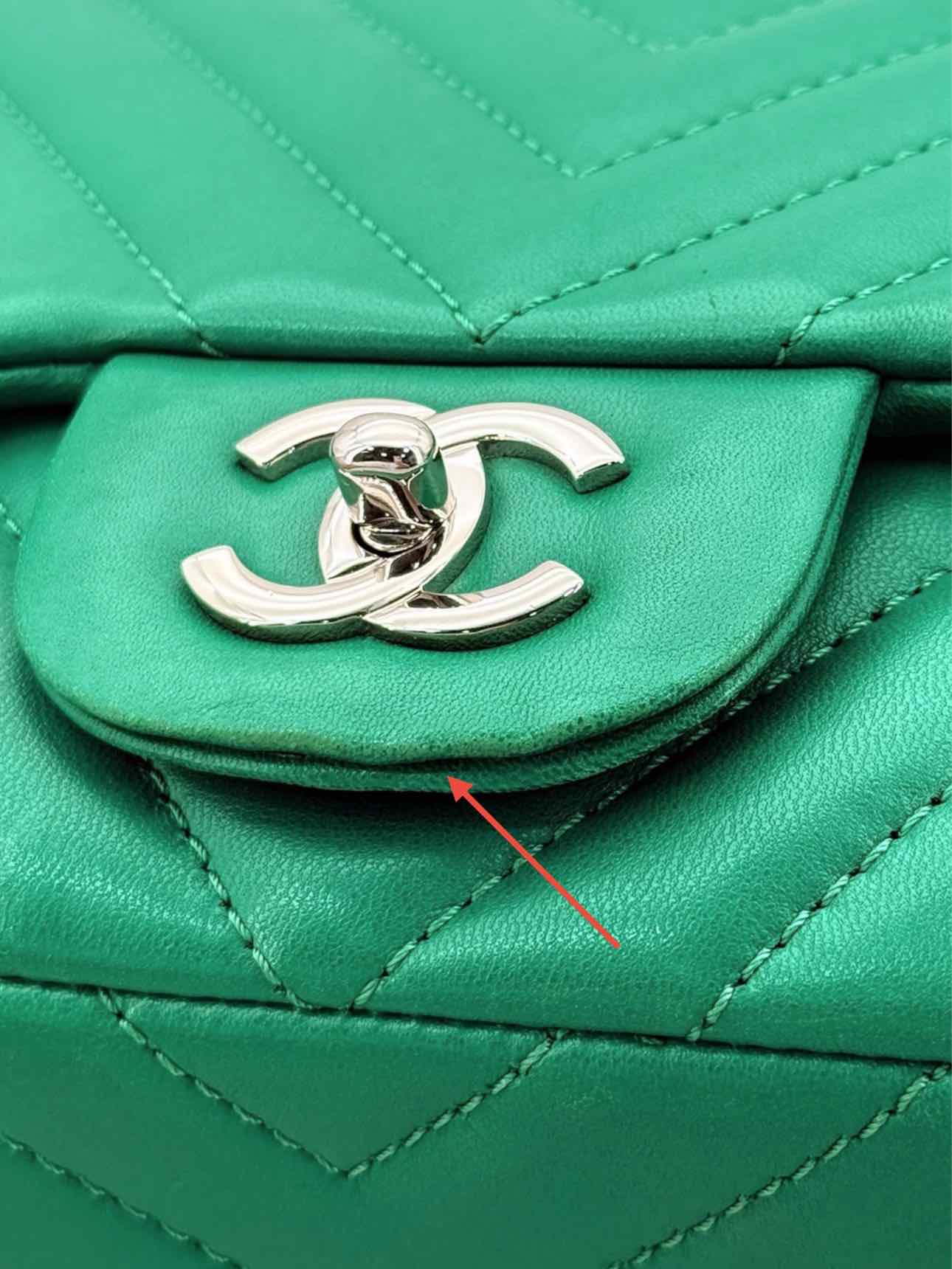 CHANEL Classic Green Chevron Shoulder Bag
