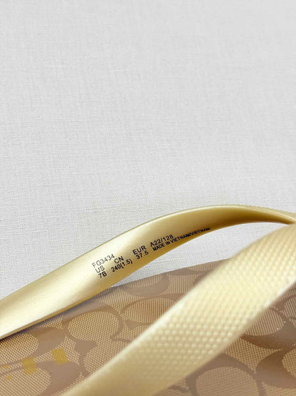 COACH Zak Gold Monogram Size EU 37-38 Flip flops