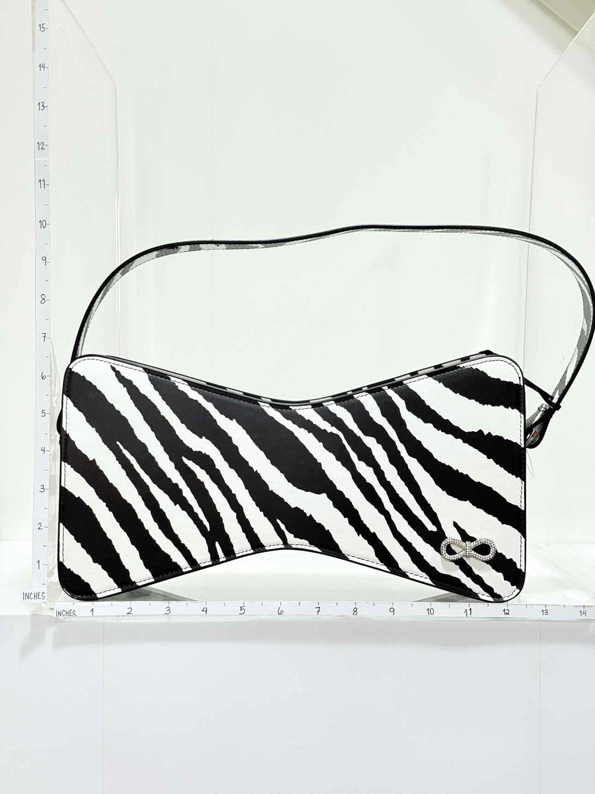 MACH & MACH Large Bow-shaped Black & White Shoulder Bag